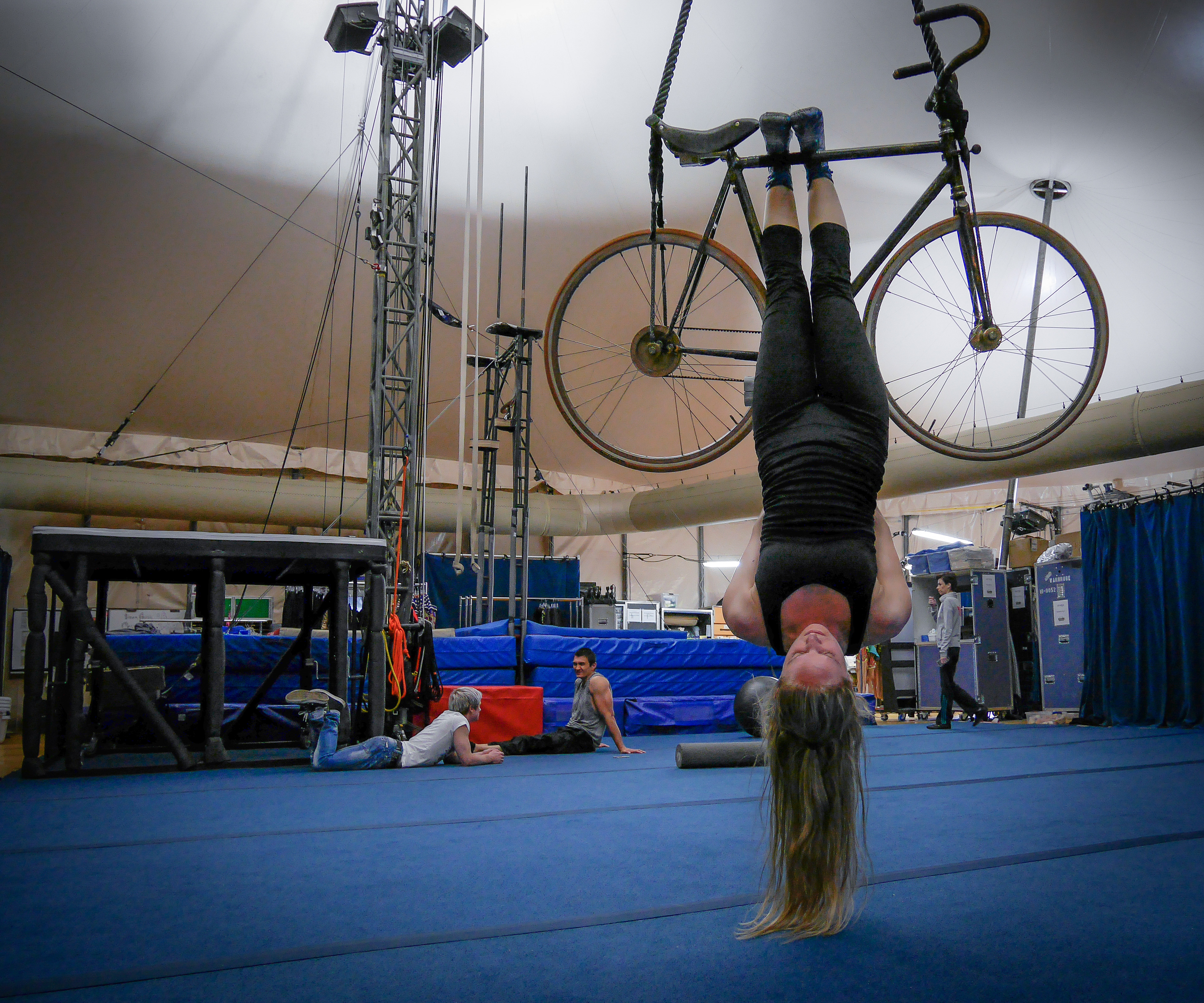 Cirque du Soleil – KURIOS: Behind the scenes